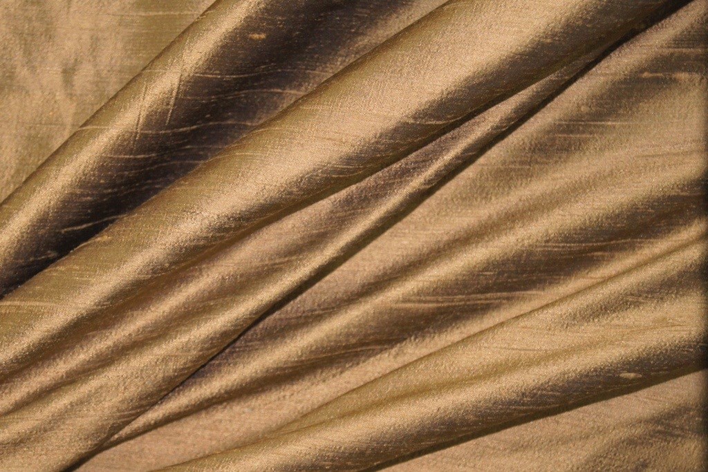 Какая трава пахнет табаком?